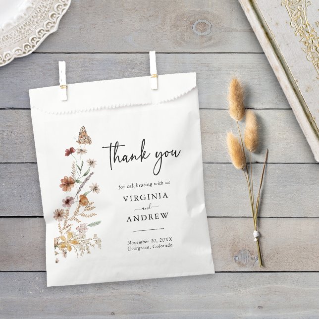 Boho Floral Wedding Geschenktütchen (White Boho Floral Wedding Favor Thank You Bag with Butterfly by Painted Paperie
)