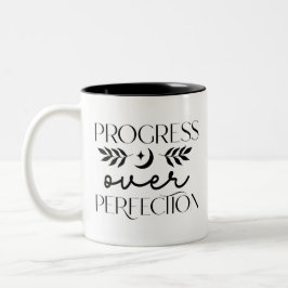 Boho Fortschritt über Perfektion Inspiration Zweifarbige Tasse