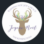 Boho French Christmas Joy Reindeer Typografie Runder Aufkleber<br><div class="desc">Boho French Christmas Joy Reindeer Typografy Sticker Fügen Sie Ihren Geschenken in diesem Jahr eine besondere Touch mit diesen zauberhaften, boho Aufklebern mit einem Buchhirsch mit pastel aquamarin, lavender, pink und sage Pine in seinen Geweih. Einfach mit Text, Schriftart und Farben anpassen. Erstellt von Zazzle pro Designer BK Thompson ©...</div>