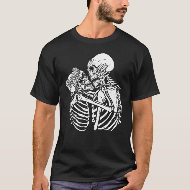 Boho Goth Skelett Liebhaber von Valentinskulpturen T-Shirt (Vorderseite)