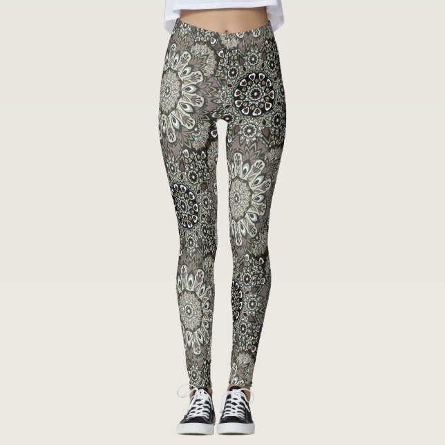Boho Gray Black Mandala Pattern Leggings (Vorderseite)