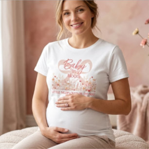 Boho Kleine Wildblumen-Baby in Blüte Mutter T-Shirt