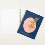 Boho Moderne Abstrakte botanische Kunst Planer<br><div class="desc">Dieser stilvolle Planer zeichnet sich durch eine hübsche boho botanische Abbildung mit abstrakten Formen in Rosa,  Blau und Gold aus. Personalisieren Sie es mit Ihrem Namen. Tolle Geschenkidee!</div>
