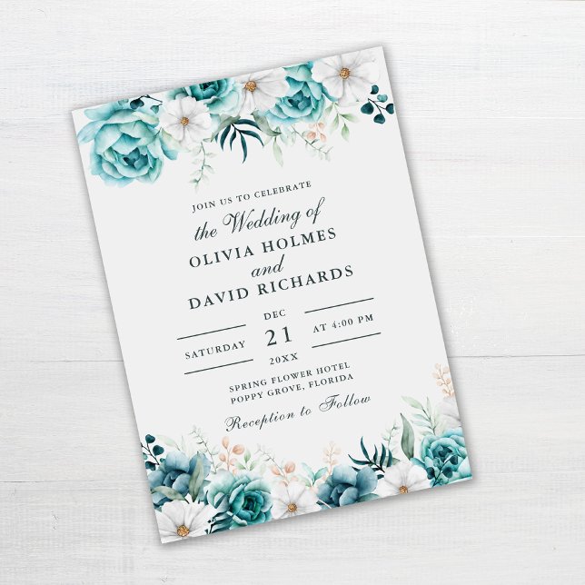 Boho Off-White Aquamarine Wildblumen Hochzeit Einl Einladung (Teal and Off-White Floral Wedding Invitation on gray table)