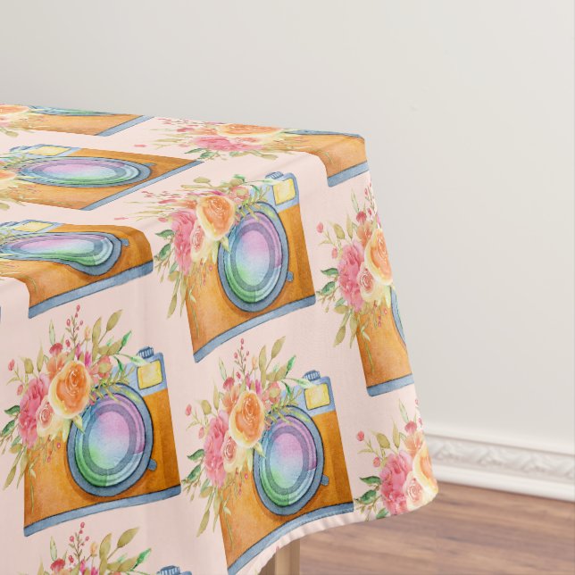 Boho Orange Camera & Blume Wasserfarbmuster Tischdecke (Beispiel)