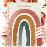 Boho Painted Rainbow Individuelle Name Planer<br><div class="desc">Dieses lebendige Design besticht durch einen handbemalten Bohregenbogen in warmen und kühlen Farbtönen wie Rosa, Terrakotta, Ocker und tiefem aquamarin. Die strukturierten Pinselstriche sorgen für ein modernes, künstlerisches Ambiente, während der individuelle Name, der an der Spitze elegant dargestellt wird, ihn wirklich persönlich macht. Dieses Design eignet sich perfekt für die...</div>