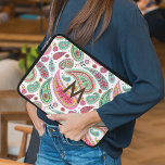 Boho Paisley Multicolor mädchenhaft monogramm Laptopschutzhülle<br><div class="desc">Boho hellrosa multicolor monogramm erste paisley Blume Muster mit und andere handgemalte Elemente.</div>