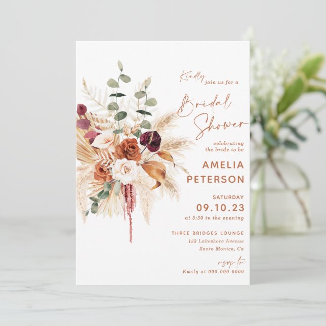 Boho Pampas Terracotta Bridal Shower Invitation Einladung (Stehend Vorderseite)