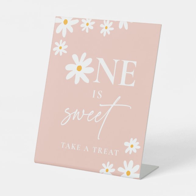 Boho Pink Daisy Groovy Birthday One ist süß Sockelschild (Vorderseite)