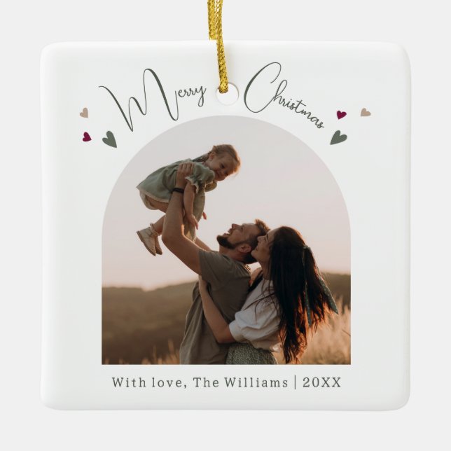 Boho Rainbow and Hearts Arch Frohe Weihnachten Keramikornament (Vorderseite)