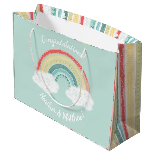 Boho Rainbow Baby Shower Große Geschenktüte (Rückseite Schrägansicht)