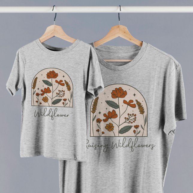 Boho Raising Wildblumen Mama T-Shirt (Von Creator hochgeladen)