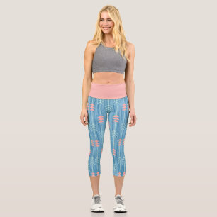Boho Rosa Weißer Pfeil Blau Hintergrund Capri Leggings