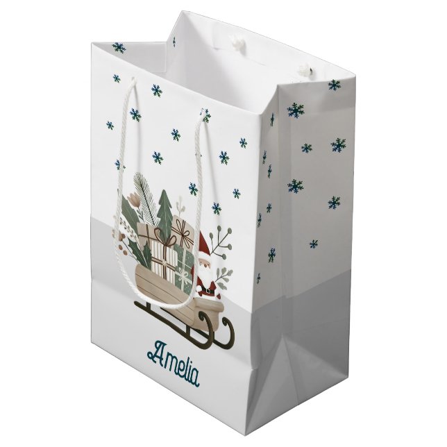 Boho Santa on Sleigh mit Geschenken Schneeflocken  Mittlere Geschenktüte (Vorderseite Schrägansicht)