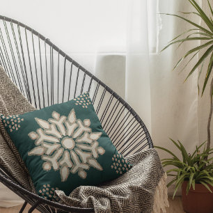 Boho Snowflake Green Throw Kissen
