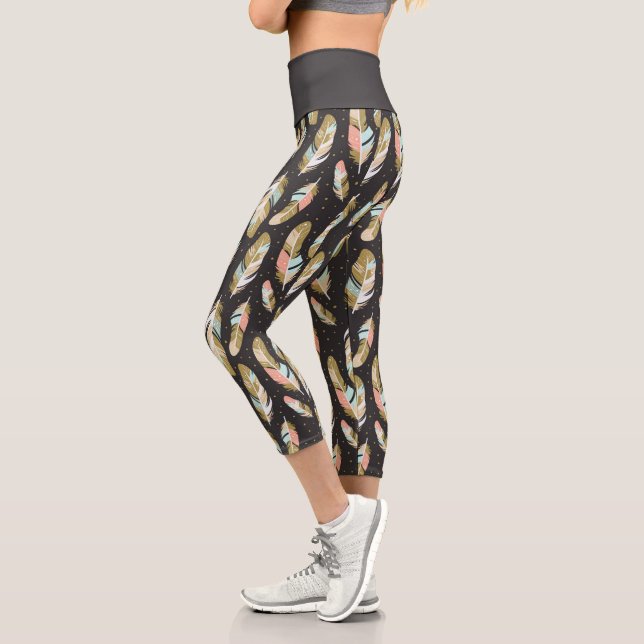 Boho Style Feathers Pattern Capri Leggings (Links)