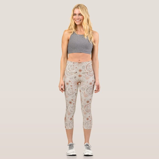 Boho Sun and Moon Pattern Capri Leggings (Vorderseite)