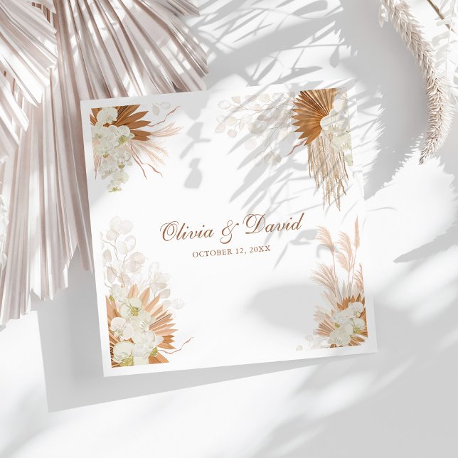 Boho Terracotta Pampas Grass Orchid Wedding Serviette (Boho Terracotta Pampas Grass Orchid Wedding Paper Dinner Napkins on a sunny white table.)