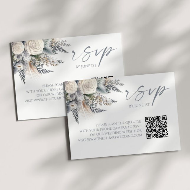 Boho White Rose Floral QR Code Wedding RSVP Card (Von Creator hochgeladen)