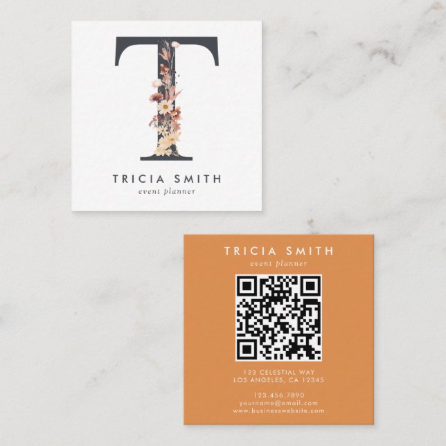 Boho Wildblume Initial T QR Code Quadratische Visitenkarte (Vorne/Hinten)