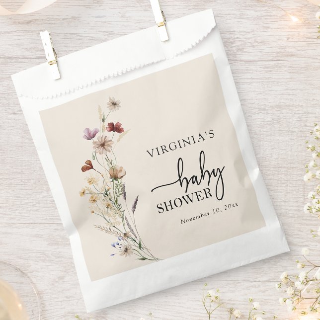 Boho Wildblumen Babydusche Geschenktütchen (Boho Wildflowers Baby Shower Favor Bag by Painted Paperie
)