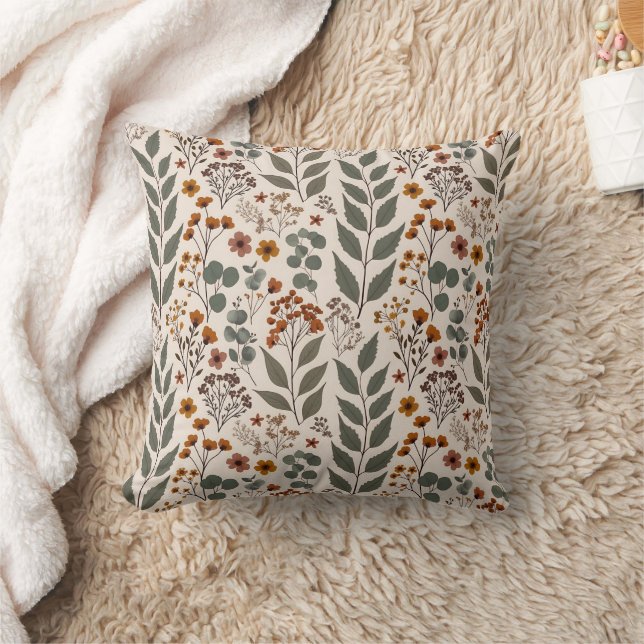 Boho Wildflowers and Eucalyptus Pattern Kissen (Decke)
