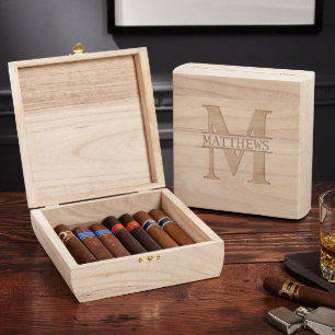 Boite de cigare en bois Oakmont Santiago gravée