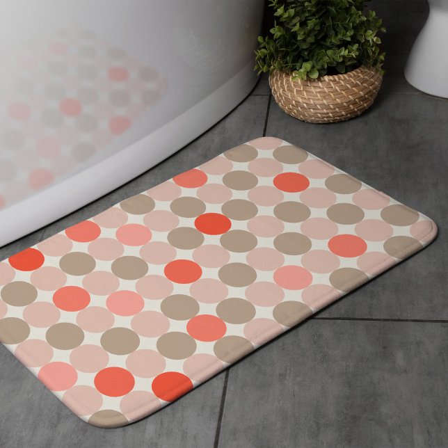 Bold Circle Pattern Bath Mat in Red Pink Mocha Badematte (Von Creator hochgeladen)