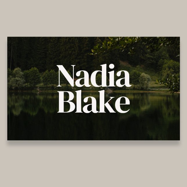 Bold Editorial Style Photo QR Code White Visitenkarte (Von Creator hochgeladen)