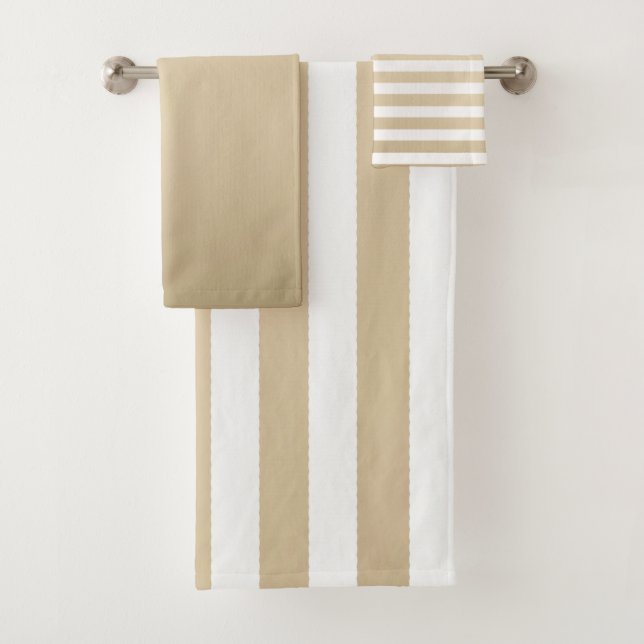 Bold Gold and cream stripe pattern Badhandtuch Set (Insitu)