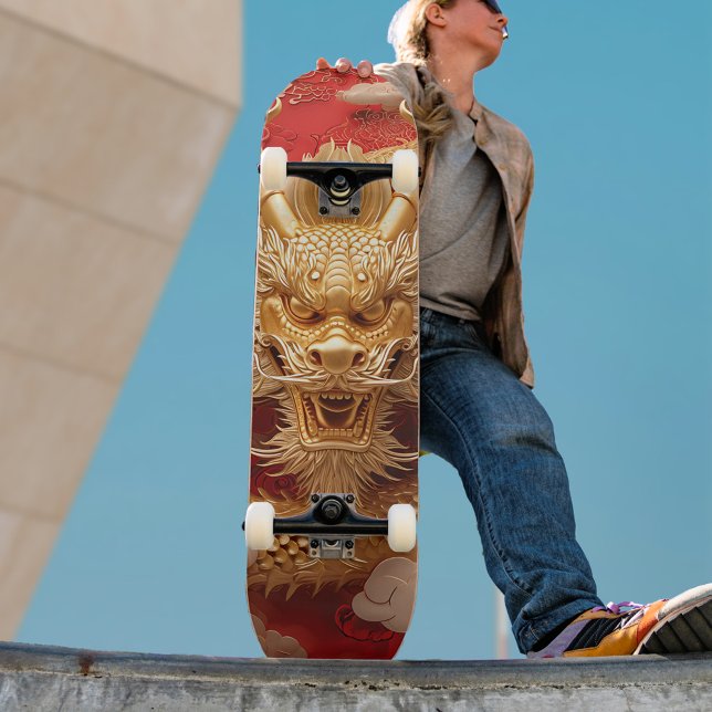 Bold Golden & Red Dragon Head Skateboard (Von Creator hochgeladen)