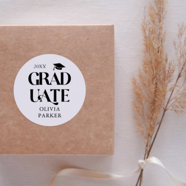 Bold Graduate Typografy White Runder Aufkleber (Von Creator hochgeladen)