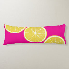 Bold Lemon Slice on Pink Body Pillow Seitenschläferkissen