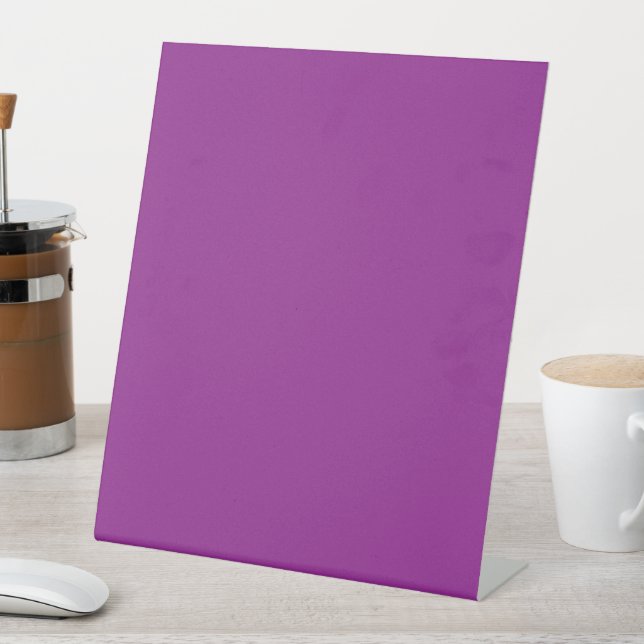 Bold Magenta Wedding Einladung mit Minimalstil Sockelschild (In Situ)