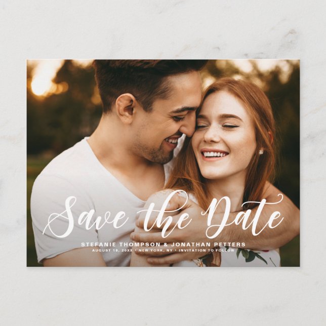 Bold Modern Calligraphy Save the Date Foto Ankündigungspostkarte (Vorderseite)
