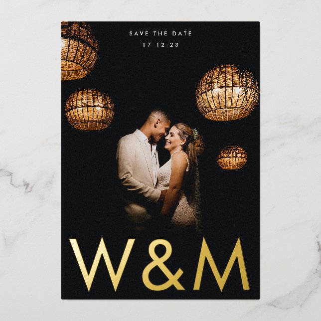Bold Modern Gold Foto Monogram Save the Date Folieneinladung (Vorderseite)