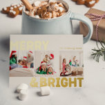 Bold Modern Three Foto Merry and Bright Gold Folien Feiertagspostkarte<br><div class="desc">Senden Sie herzliche Wünsche in dieser Urlaubssaison mit dieser einzigartigen und niedlichen, kühlen, modernen drei Foto fröhlichen und hellen Goldfolie-Urlaubskarte. Das einfache und minimalistische Design zeichnet sich durch boho-inspiriert Elemente in Goldfolie aus. Dieses Design feiert den festlichen Geist des Dezember und bringt jedem Anlass eine fröhliche und lustige Touch. Die...</div>
