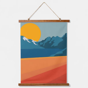 Bold Retro Mountain Scene - Red and Blue Minimalis Wandteppich Mit Holzrahmen