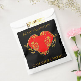 Bold Romantic Valentine Red Goth Heart Geschenktütchen
