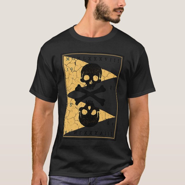 Bones and Skulls Pirate  1 T-Shirt (Vorderseite)