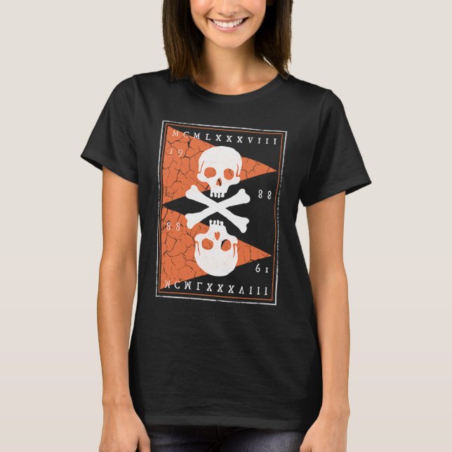 Bones and Skulls Pirate  2 T-Shirt (Vorderseite)