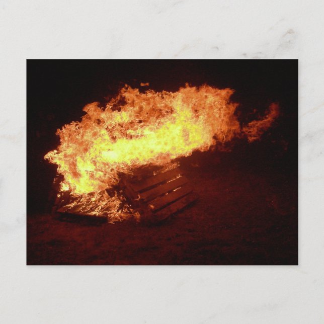 Bonfire Postkarte (Vorderseite)