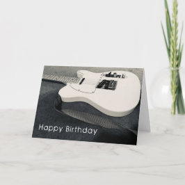 Bonne carte d'anniversaire avec guitare