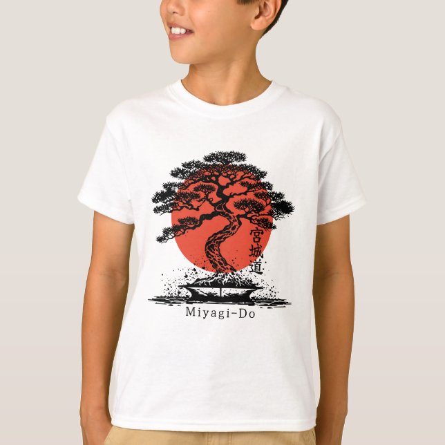 Bonsai Japanisches Kanji Miyagi Do Personalisiert T-Shirt (Vorderseite)