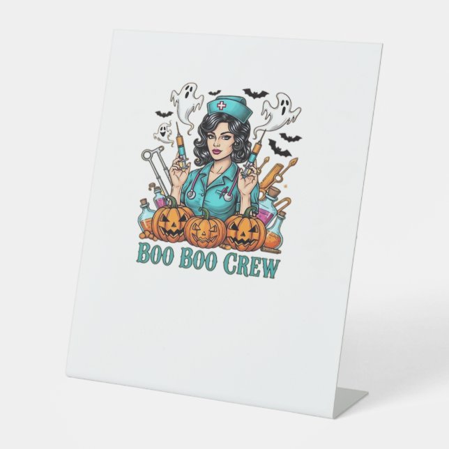 Boo Boo Crew Halloween Nurse with Syringes and Pum Sockelschild (Vorderseite)