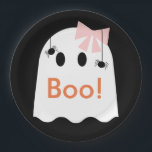 Boo! Halloween Ghost GIrl Niedlich Black Paper Pla Pappteller<br><div class="desc">Diese einfache und niedliche halloween Papiertafel hat ein niedliches Geistermädchen mit einem großen rosa Band und ein paar Spinnen auf schwarzem Hintergrund. Perfekt für Herbst / Herbst Geburtstage und Halbwunder für Mädchen! Personalisieren Sie es für Ihre Bedürfnisse. In meinem Geschäft finden Sie passende Produkte.</div>