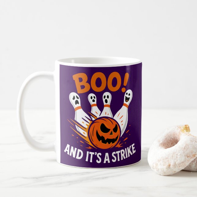 Boo It’s a Strike Funny Halloween Bowling Kaffeetasse (Mit Donut)