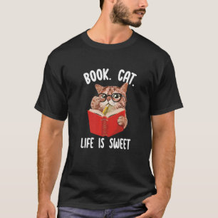 Book & Cat Life ist ein süßer Buchwurm für Katze T-Shirt