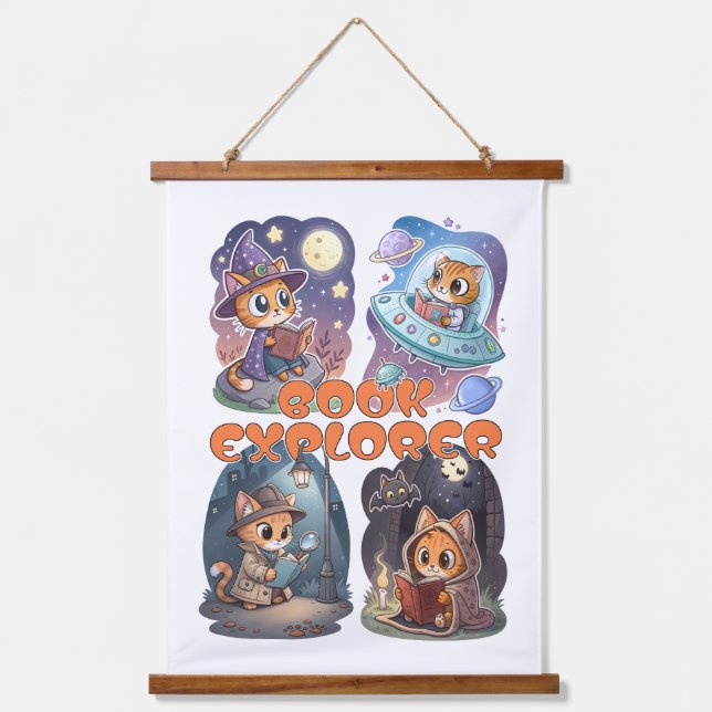Book Explorer – Cute Cat Reading Adventure Wandteppich Mit Holzrahmen (Vorderseite)