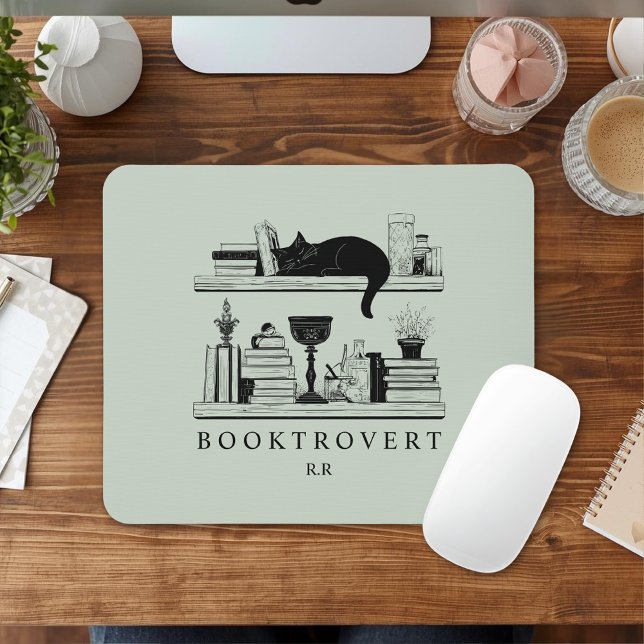 Book Lover's Monogram Initials Booktrovert Mousepad (Von Creator hochgeladen)